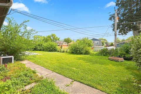 Tiny photo for 935 Anderson Terrace, Des Plaines, IL 60016 (MLS # 12719392)