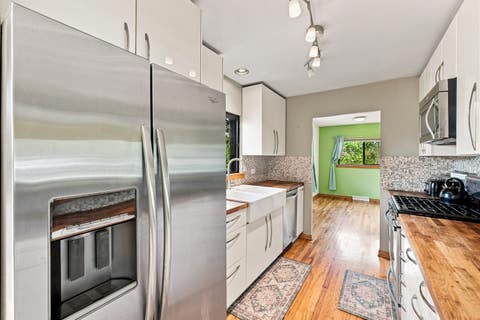 Tiny photo for 935 Anderson Terrace, Des Plaines, IL 60016 (MLS # 12719392)