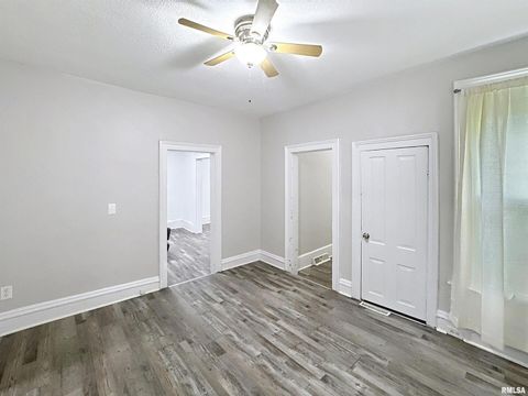 Tiny photo for 420 KIRKWOOD Boulevard, Davenport, IA 52803 (MLS # QC4268029)