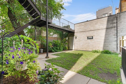 Tiny photo for 1522 W Cortez Street #1, Chicago, IL 60642 (MLS # 12736418)