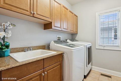 Tiny photo for 816 S Spring Road, Elmhurst, IL 60126 (MLS # 12364332)