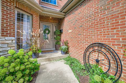 Tiny photo for 816 S Spring Road, Elmhurst, IL 60126 (MLS # 12364332)