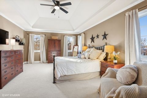Tiny photo for 816 S Spring Road, Elmhurst, IL 60126 (MLS # 12364332)