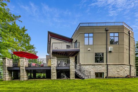 Tiny photo for 170 E South Street, Elmhurst, IL 60126 (MLS # 12677606)