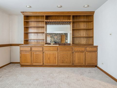 Tiny photo for 10531 Camelot Street, Westchester, IL 60154 (MLS # 12440052)