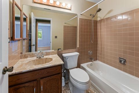Tiny photo for 601 Hanover Court #Z2, Schaumburg, IL 60194 (MLS # 12476445)
