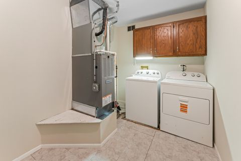 Tiny photo for 601 Hanover Court #Z2, Schaumburg, IL 60194 (MLS # 12476445)