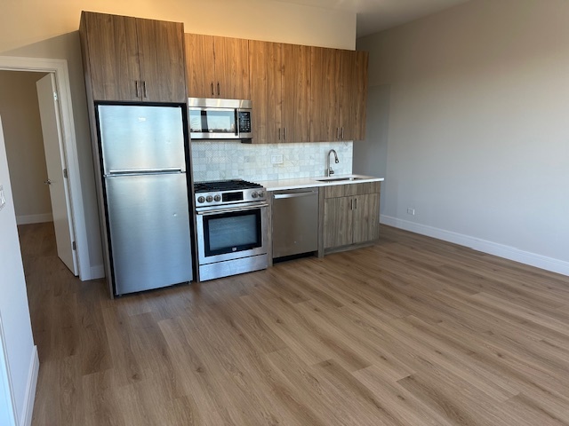 4010 N Lincoln Avenue 506