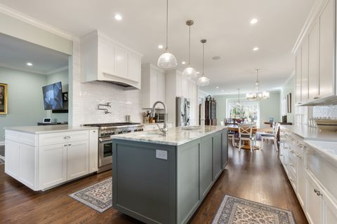 Tiny photo for 148 Jane Court, Clarendon Hills, IL 60514 (MLS # 12628414)