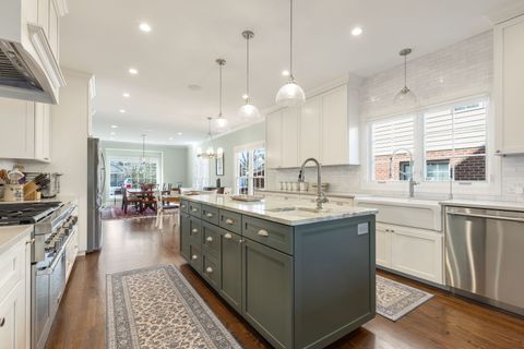 Tiny photo for 148 Jane Court, Clarendon Hills, IL 60514 (MLS # 12628414)