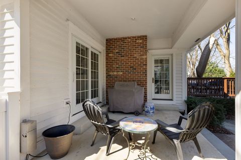 Tiny photo for 148 Jane Court, Clarendon Hills, IL 60514 (MLS # 12628414)