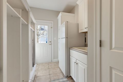 Tiny photo for 148 Jane Court, Clarendon Hills, IL 60514 (MLS # 12628414)