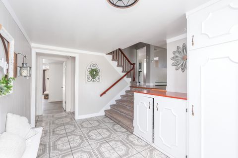 Tiny photo for 375 S Saint Louis Avenue, St. Anne, IL 60964 (MLS # 12505180)