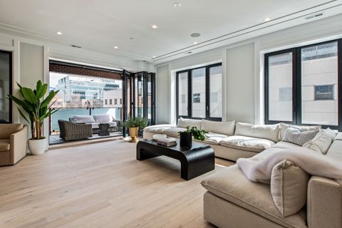 Tiny photo for 116 N Willard Court #301, Chicago, IL 60607 (MLS # 12627844)