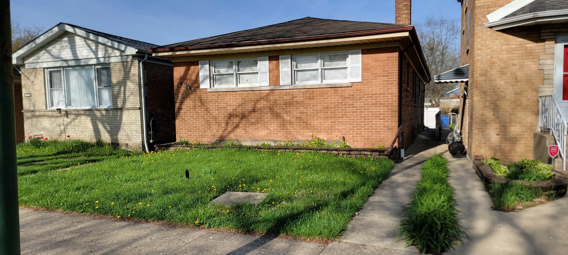 7516 N California Avenue