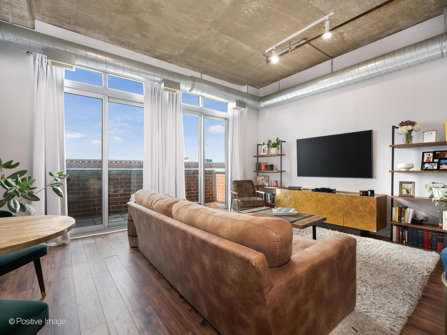 111 S Morgan Street 905