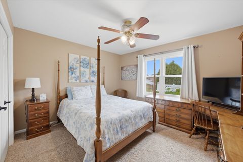 Tiny photo for 8718 Black Oak Avenue, Tinley Park, IL 60487 (MLS # 12585251)