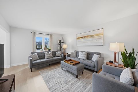 Tiny photo for 8718 Black Oak Avenue, Tinley Park, IL 60487 (MLS # 12585251)