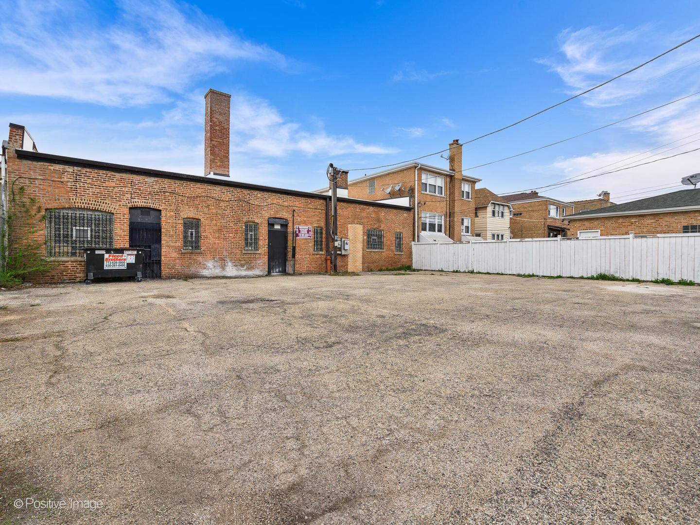 3011 N Austin Avenue