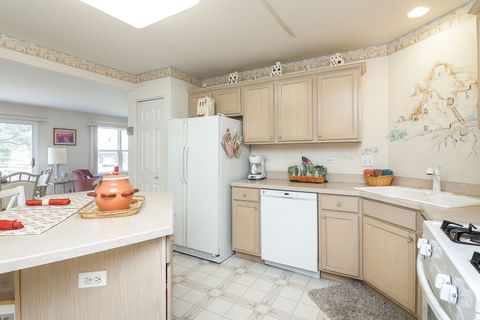 Tiny photo for 3042 Saint Michel Lane, St. Charles, IL 60175 (MLS # 12443126)