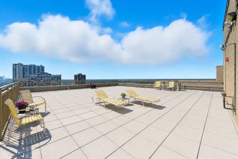Tiny photo for 6301 N Sheridan Road #19N, Chicago, IL 60660 (MLS # 12717989)
