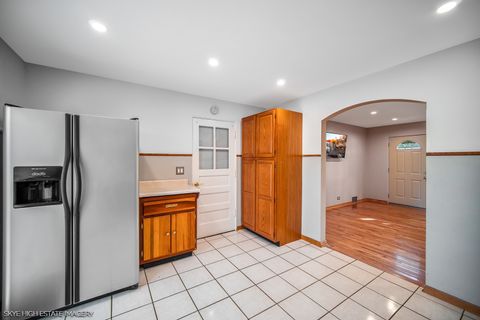 Tiny photo for 9018 Roach Avenue, Brookfield, IL 60513 (MLS # 12511205)