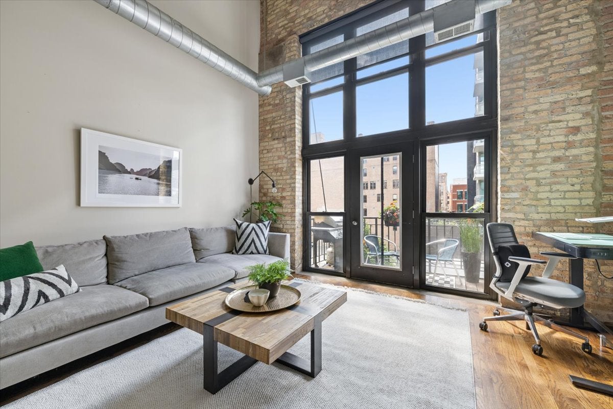 203 S SANGAMON Street 308