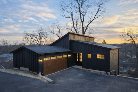 298 Apache Trail Lake In The Hills IL 60156