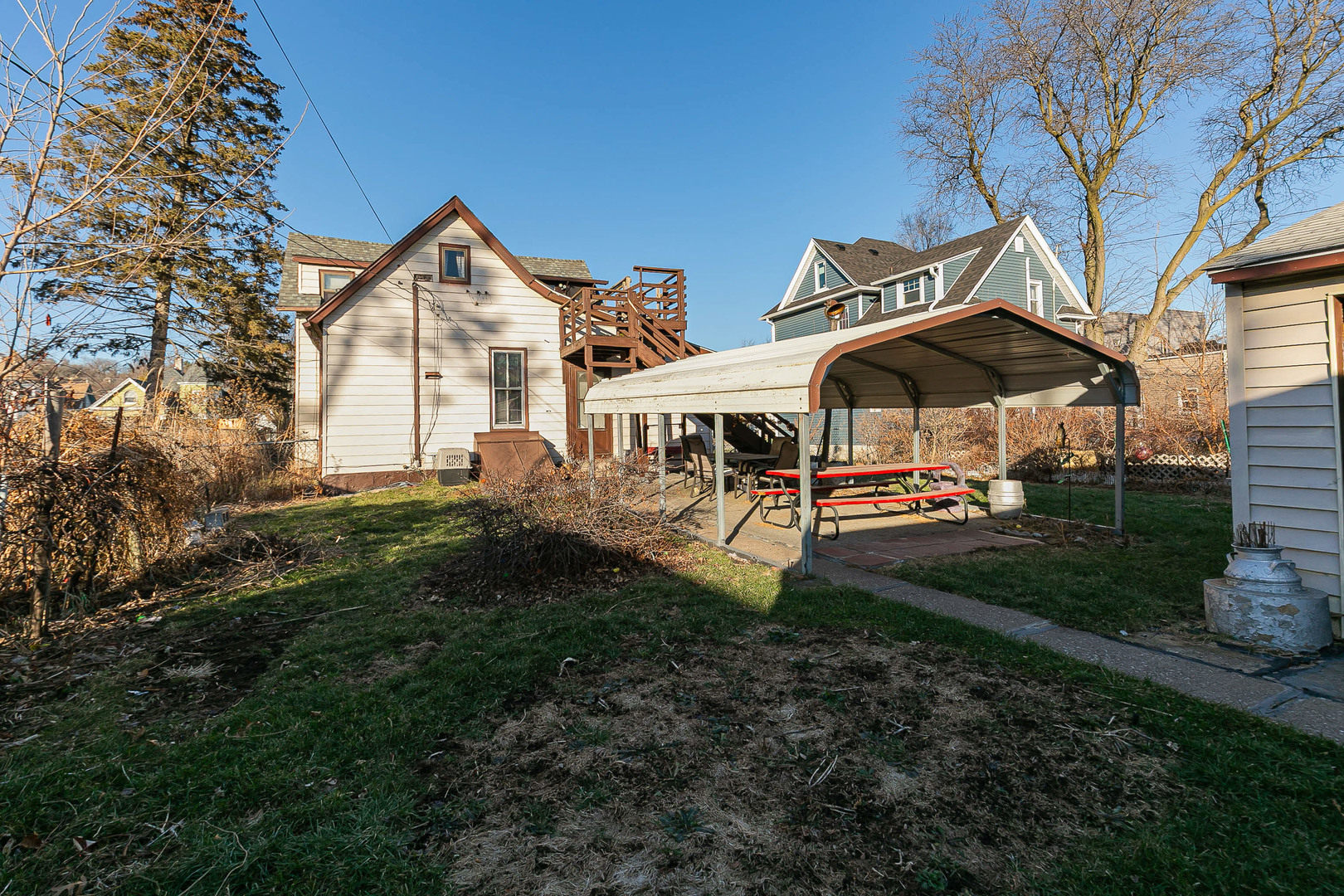 2115 W 4 Street