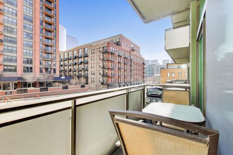 Tiny photo for 650 W Wayman Street #401C, Chicago, IL 60661 (MLS # 12576906)