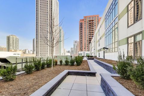 Tiny photo for 650 W Wayman Street #401C, Chicago, IL 60661 (MLS # 12576906)