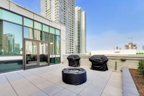 Tiny photo for 650 W Wayman Street #401C, Chicago, IL 60661 (MLS # 12576906)