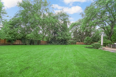 Tiny photo for 2699 Lisa Court, Northbrook, IL 60062 (MLS # 12655348)