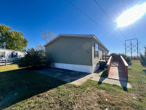 Tiny photo for 612 Bureau Court, Mahomet, IL 61853 (MLS # 12491135)