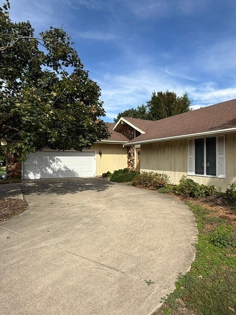 Tiny photo for 312 S Hershey Road, Bloomington, IL 61704 (MLS # 12772964)