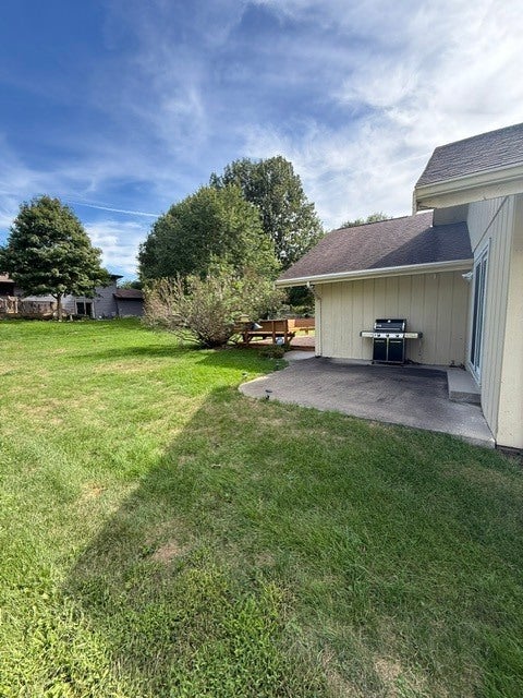 Tiny photo for 312 S Hershey Road, Bloomington, IL 61704 (MLS # 12772964)