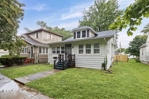 Photo of 518 Cedar Street, Centralia, IL 62801 (MLS # 12649506)