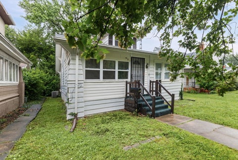 Tiny photo for 518 Cedar Street, Centralia, IL 62801 (MLS # 12649506)