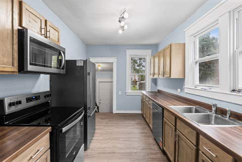 Tiny photo for 518 Cedar Street, Centralia, IL 62801 (MLS # 12649506)