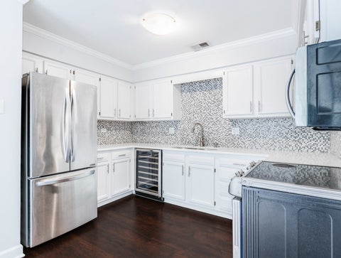 Tiny photo for 712 W Highland Avenue #6, Elgin, IL 60123 (MLS # 12730479)