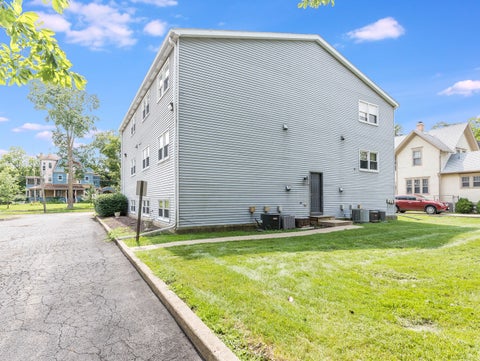 Tiny photo for 712 W Highland Avenue #6, Elgin, IL 60123 (MLS # 12730479)