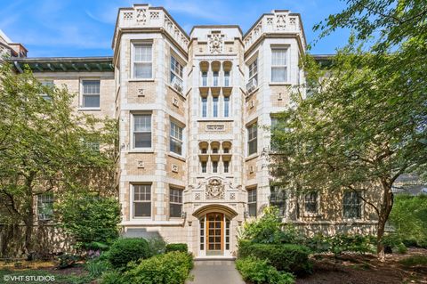 Photo of 544 W Brompton Avenue #1G, Chicago, IL 60657 (MLS # 12474479)