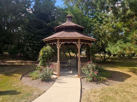 Tiny photo for 34451 N Old Walnut Circle #302, Gurnee, IL 60031 (MLS # 12448777)