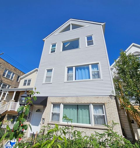 1140 W Barry Avenue 1 Chicago IL 60657