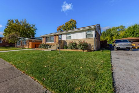 Tiny photo for 500 Grosvenor Place, Chicago Heights, IL 60411 (MLS # 12510001)