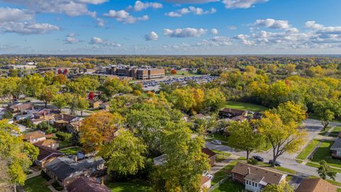 Tiny photo for 500 Grosvenor Place, Chicago Heights, IL 60411 (MLS # 12510001)