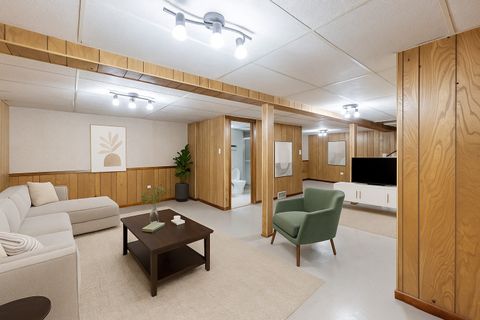 Tiny photo for 500 Grosvenor Place, Chicago Heights, IL 60411 (MLS # 12510001)