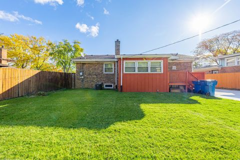 Tiny photo for 500 Grosvenor Place, Chicago Heights, IL 60411 (MLS # 12510001)