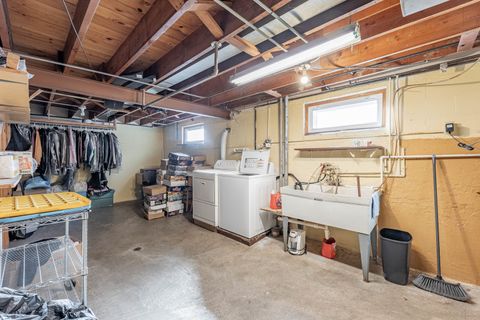 Tiny photo for 500 Grosvenor Place, Chicago Heights, IL 60411 (MLS # 12510001)