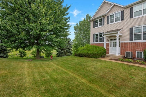 Tiny photo for 3841 Bailey Road, Yorkville, IL 60560 (MLS # 12712002)